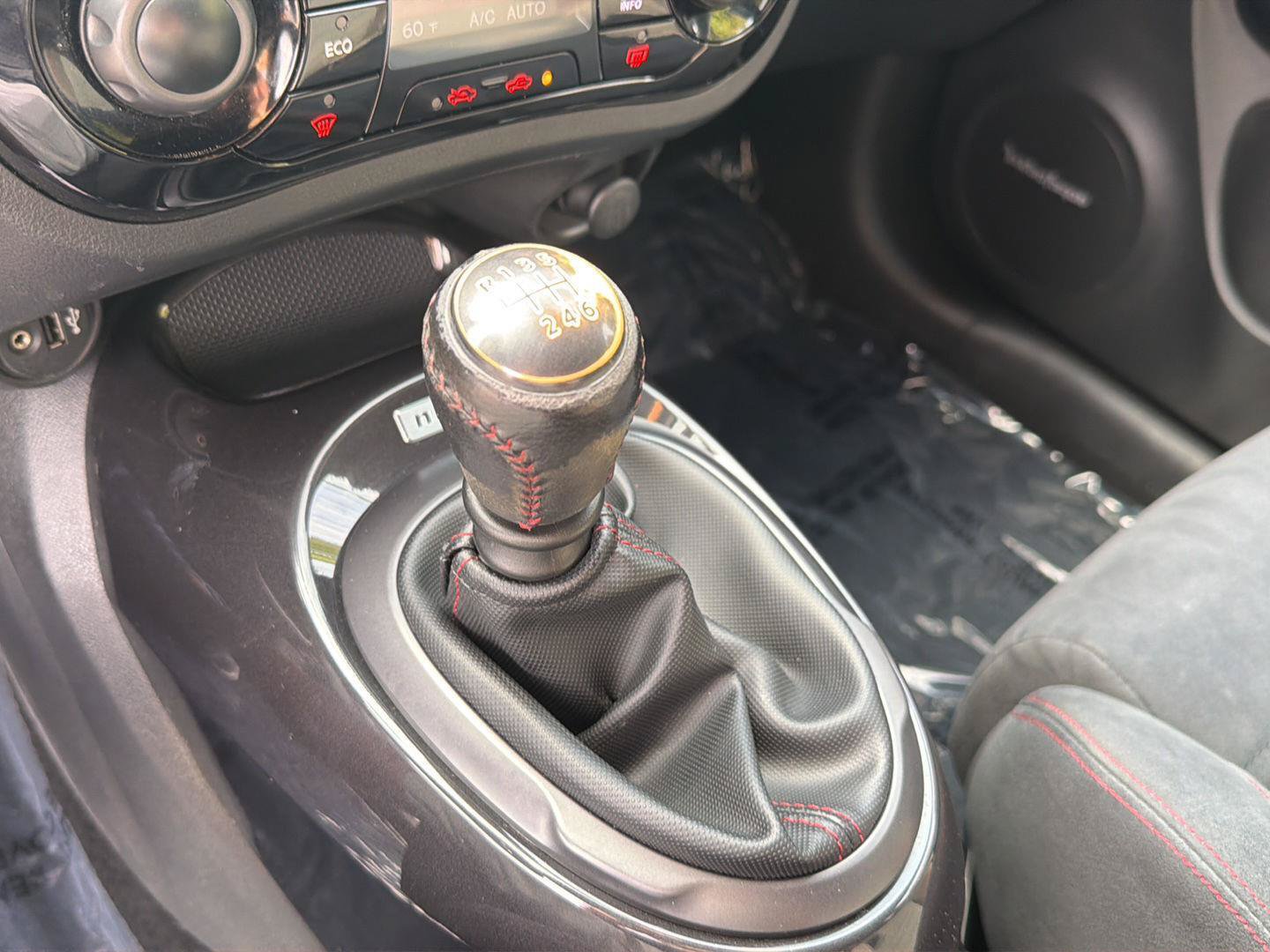 Used 2013 Nissan Juke NISMO FWD image 28