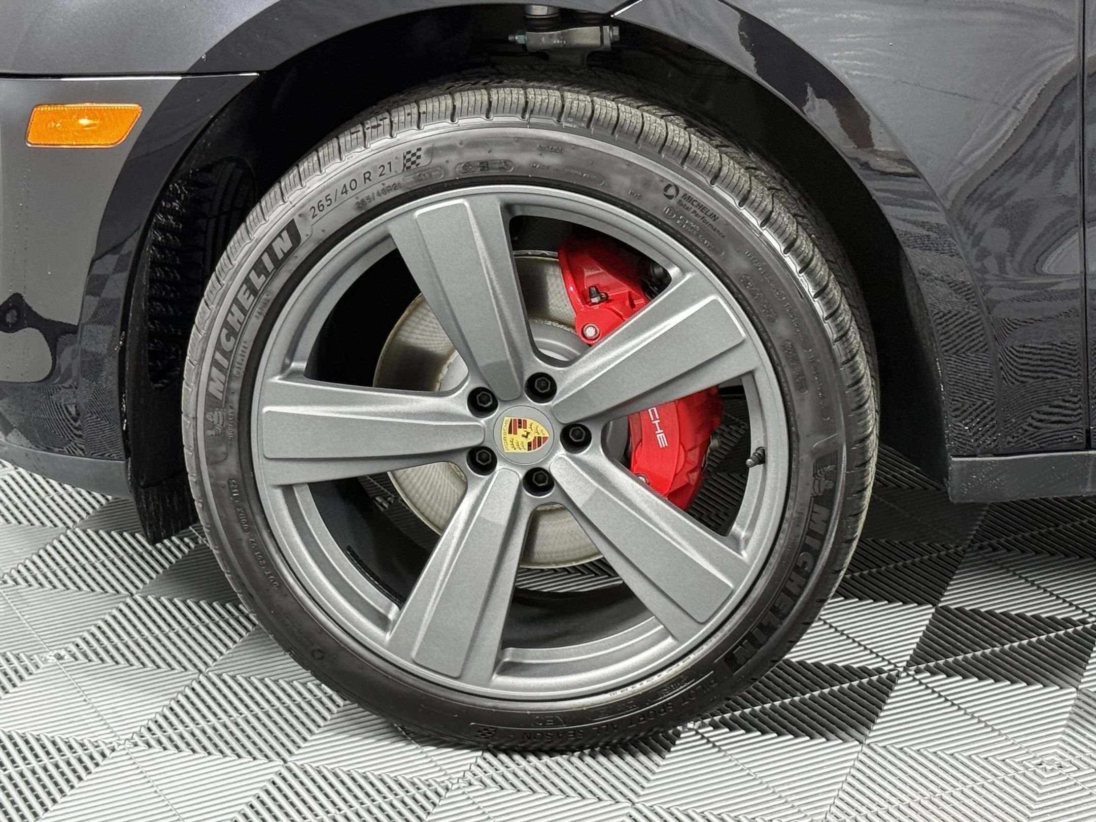 Certified 2026 Porsche Macan S AWD/4WD image 13
