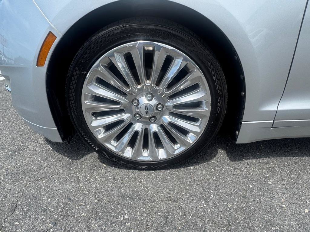 Used 2013 Lincoln MKZ FWD image 22