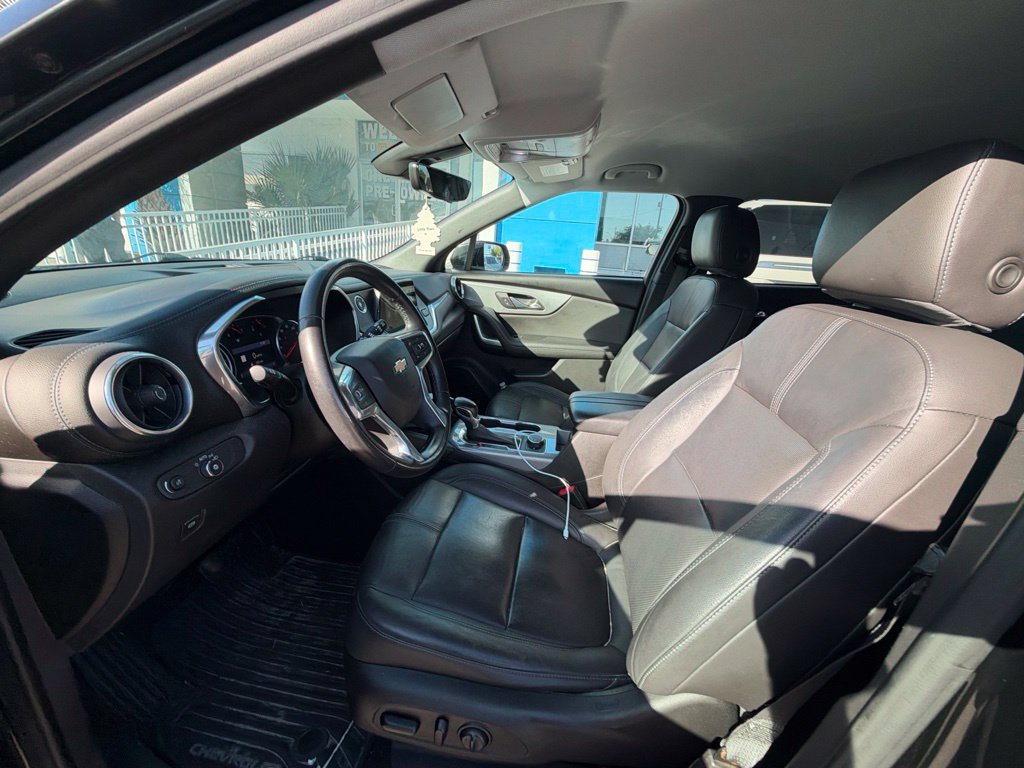 Used 2020 Chevrolet Blazer LT w/ Sound & Technology Package FWD image 13
