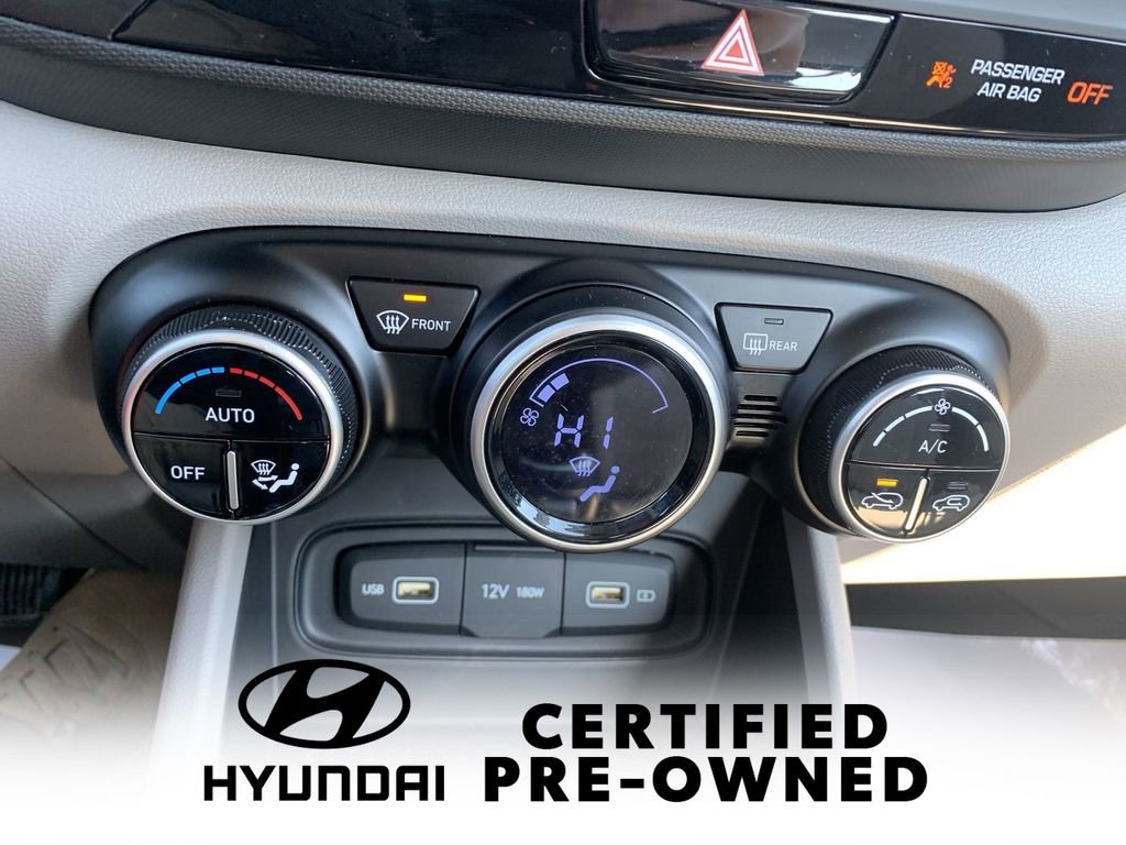 Used 2022 Hyundai Venue SEL image 18