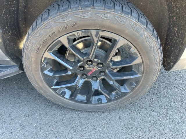 Used 2022 GMC Yukon XL Denali AWD/4WD image 6