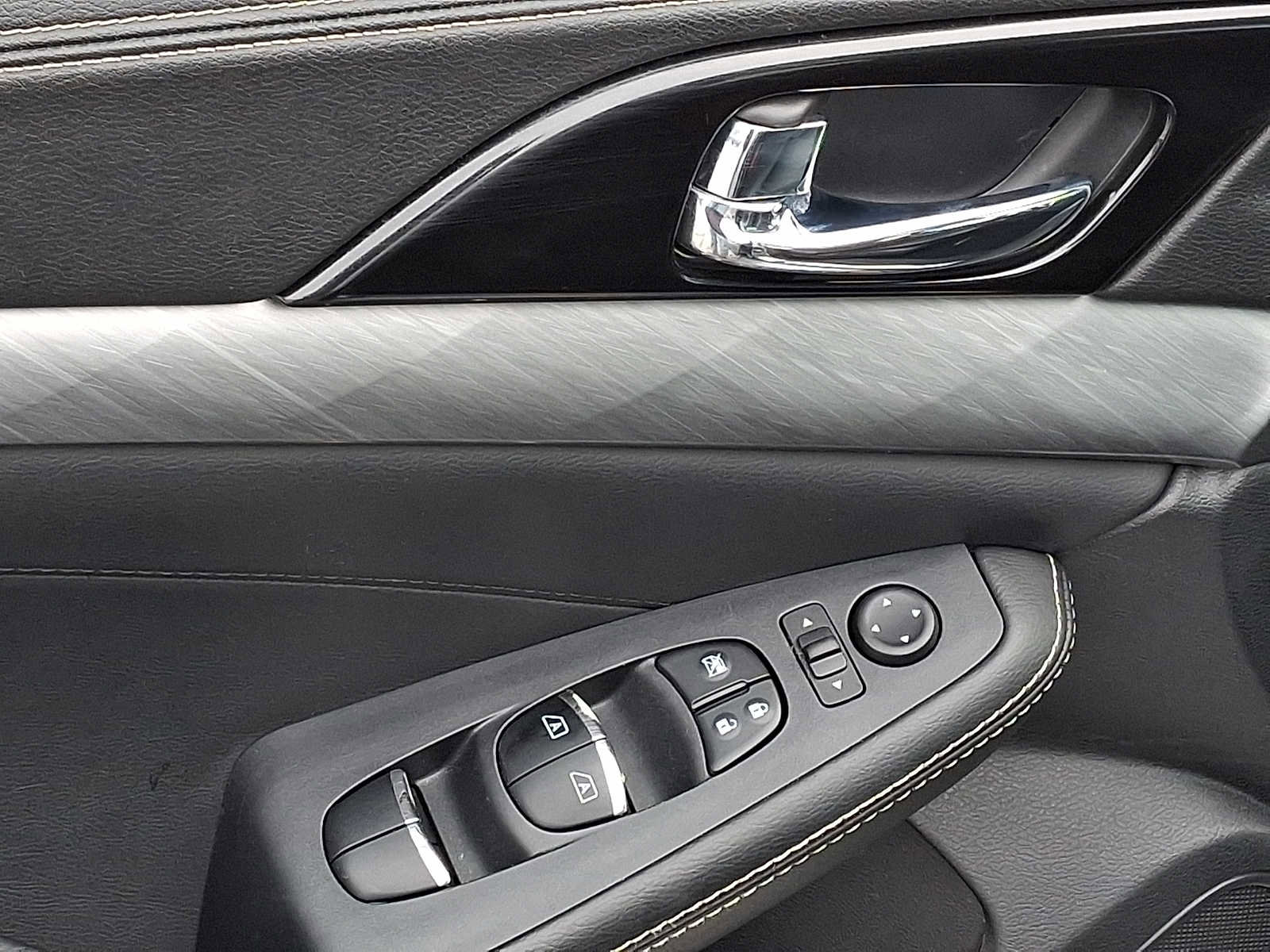 Used 2018 Nissan Maxima 3.5 SL image 12