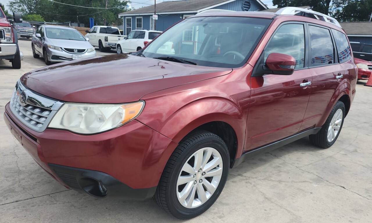 Used 2011 Subaru Forester 2.5X Touring AWD/4WD image 2