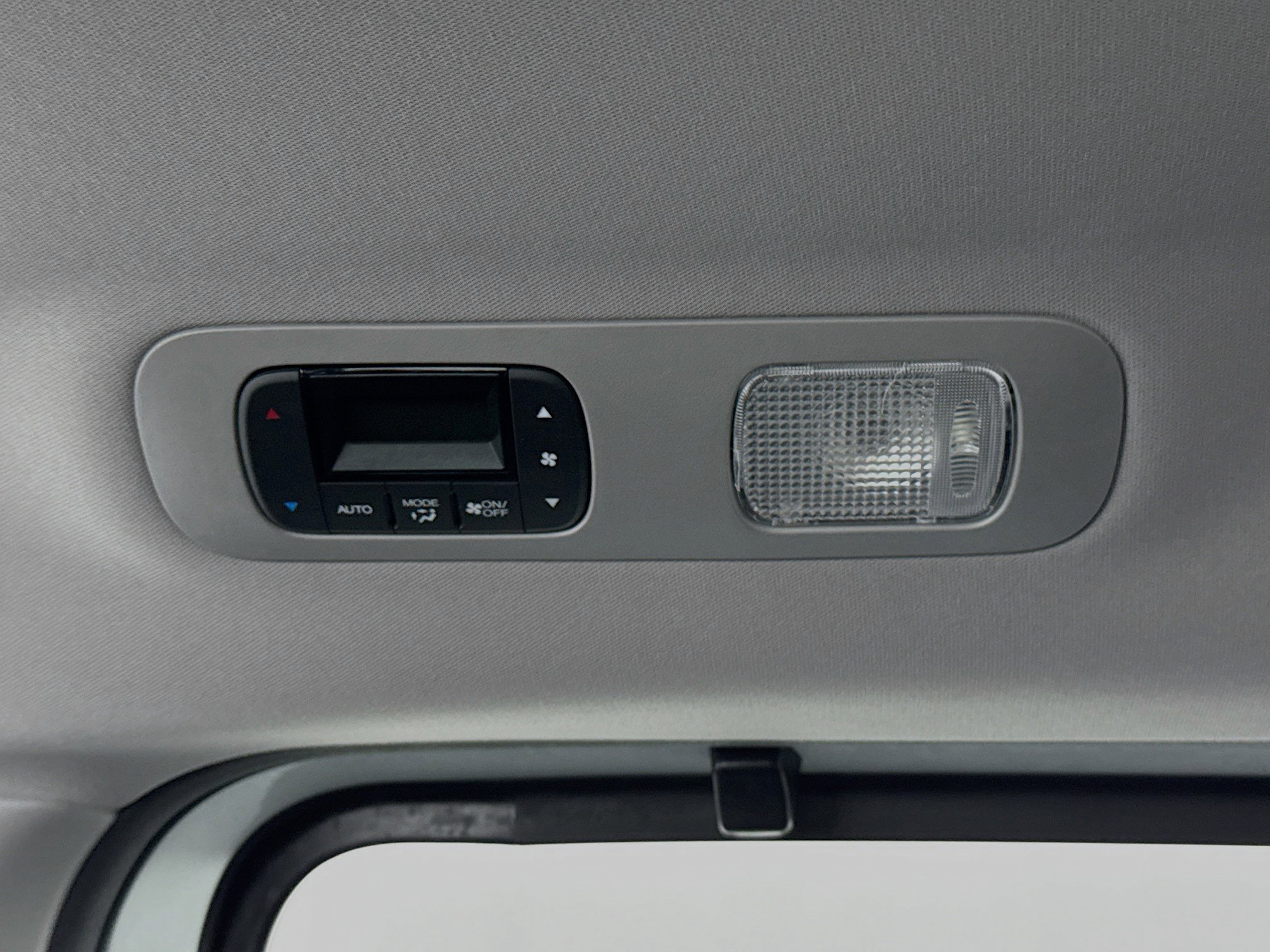 Certified 2024 Honda Odyssey Touring image 27