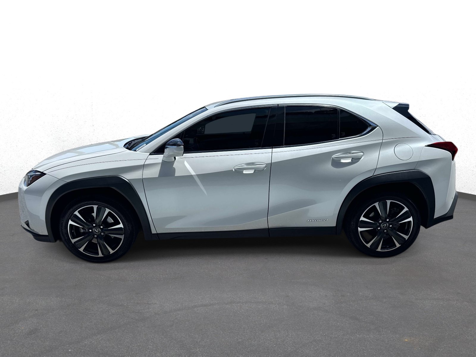 Certified 2020 Lexus UX 250h w/ Premium Package AWD/4WD image 6