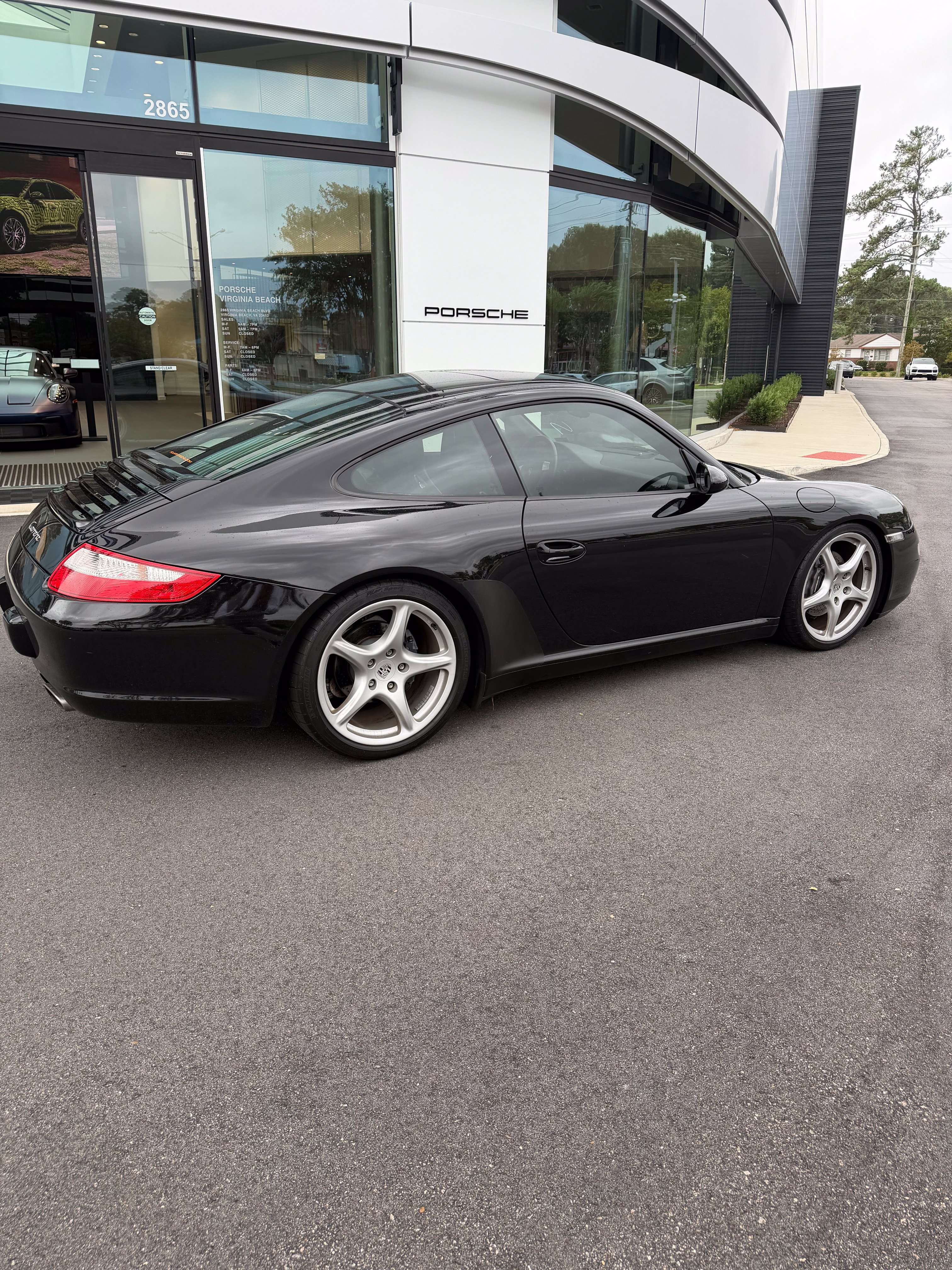 Used 2006 Porsche 911 Carrera RWD image 4