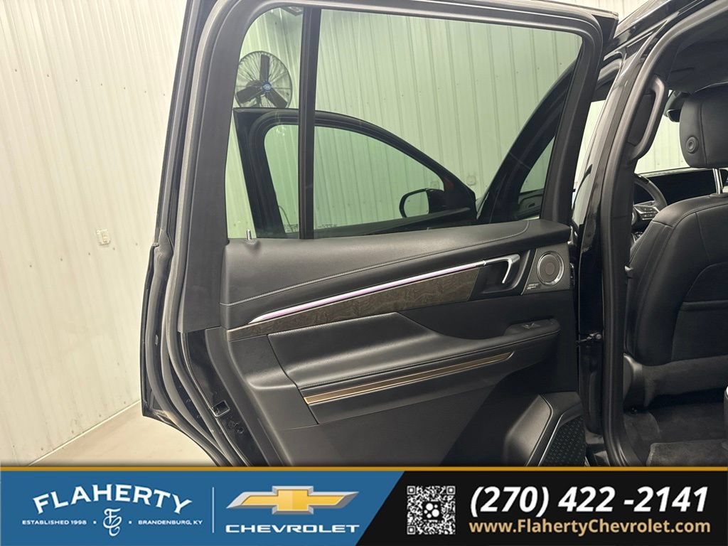 Used 2025 Buick Enclave Avenir w/ Super Cruise Package AWD/4WD image 10