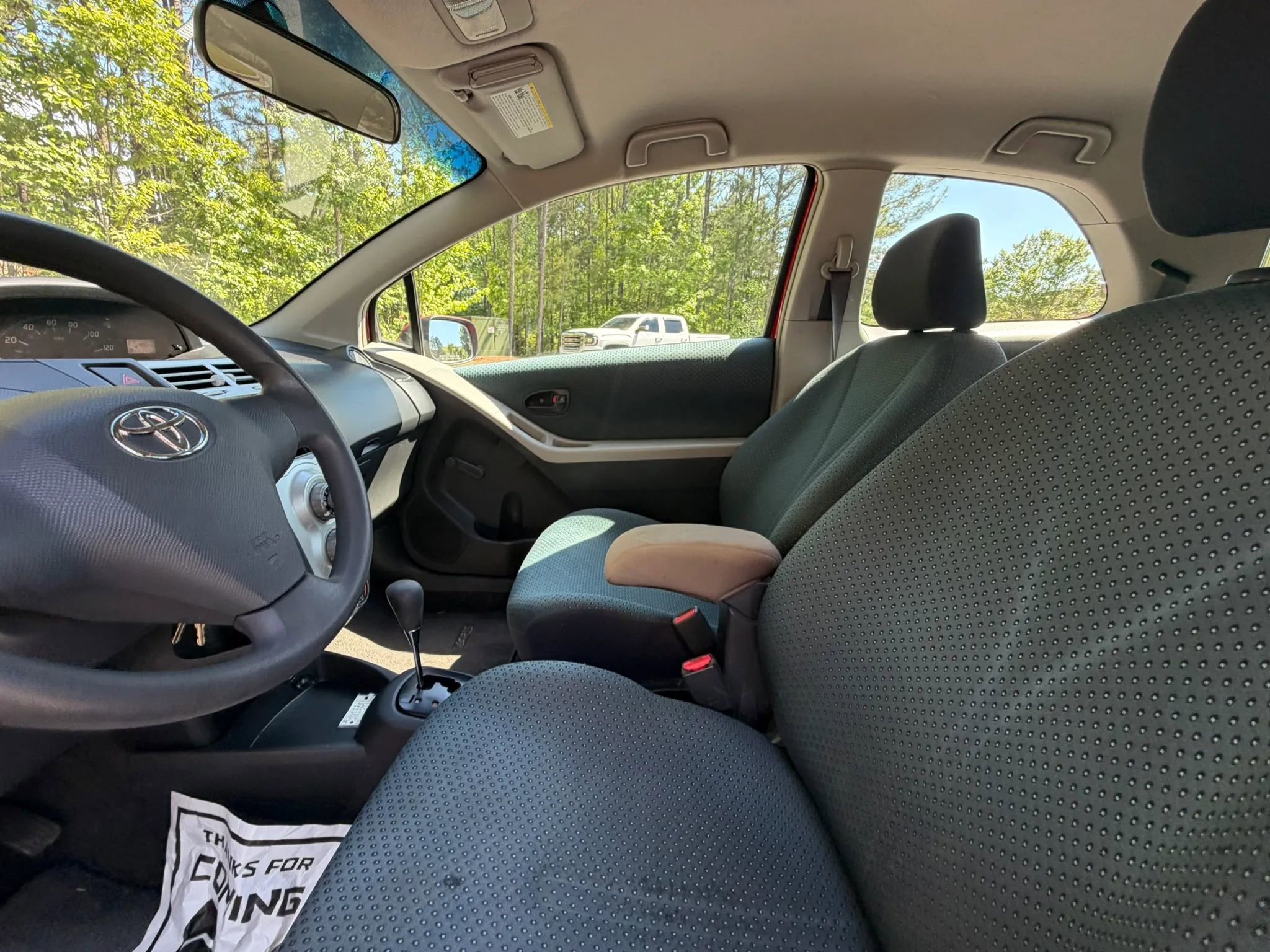 Used 2007 Toyota Yaris 2-Door Hatchback FWD image 13