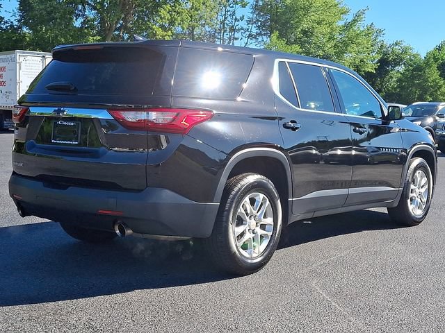 Used 2021 Chevrolet Traverse LS FWD image 9