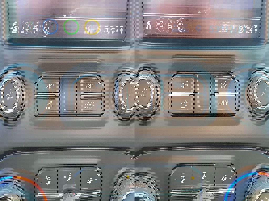 Used 2022 Chevrolet Silverado 3500 LT w/ Texas Edition image 32