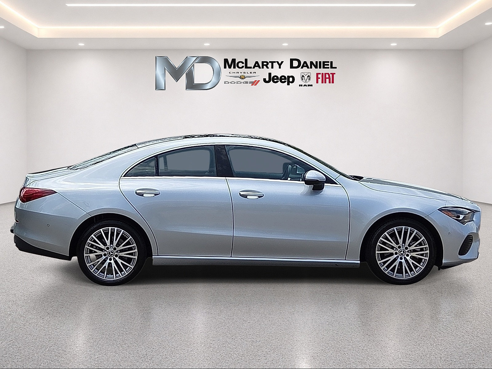 Used 2025 Mercedes-Benz CLA 250 4MATIC image 6