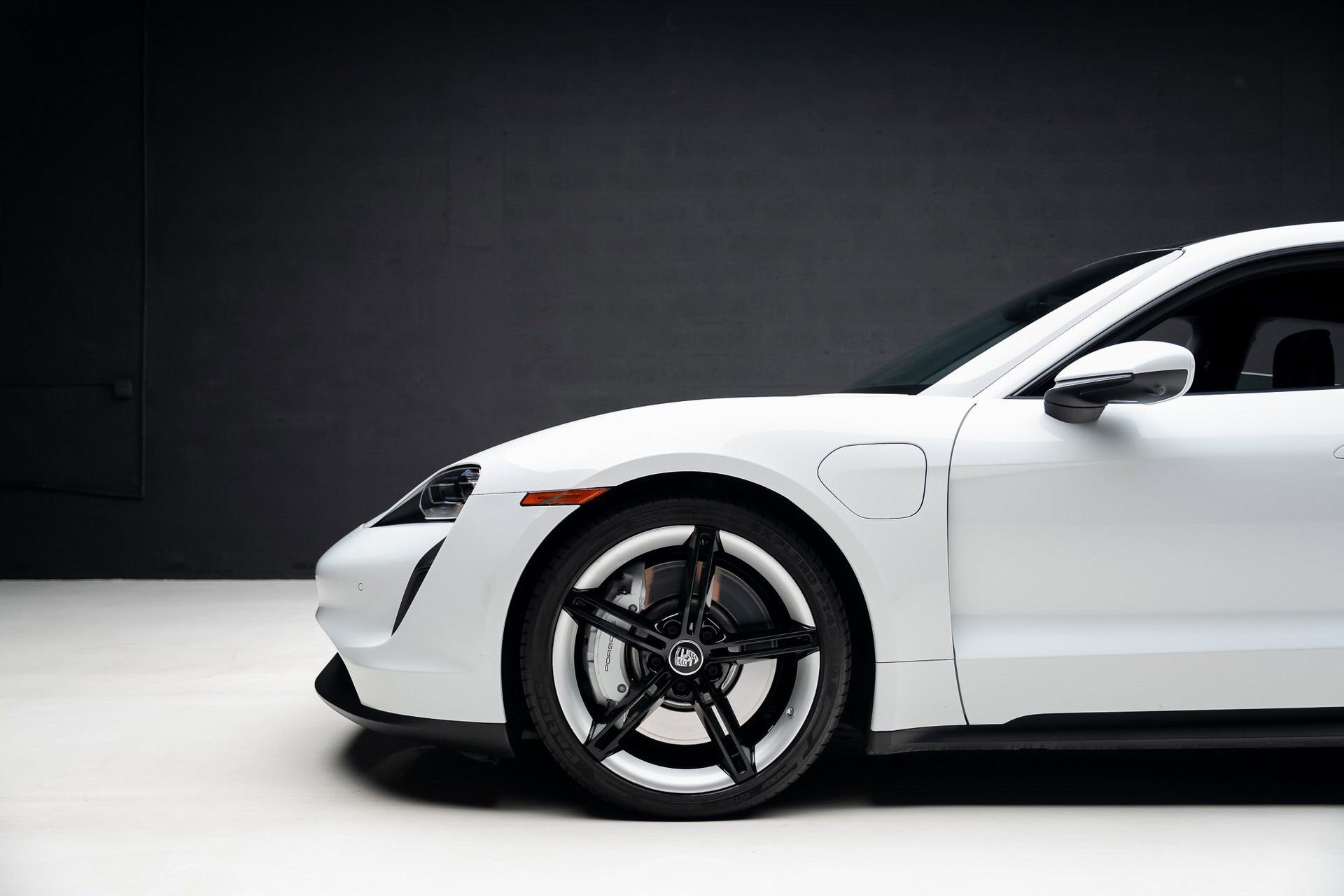 Used 2022 Porsche Taycan image 17