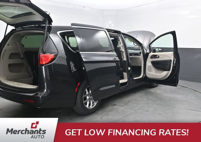 Used 2023 Chrysler Voyager LX FWD image 47