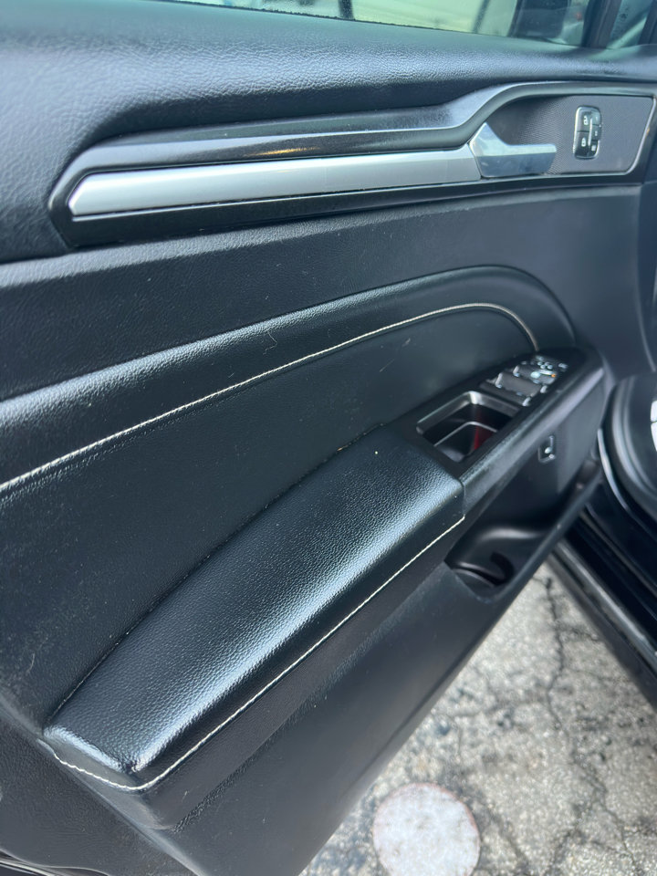 Used 2020 Ford Fusion Titanium image 20