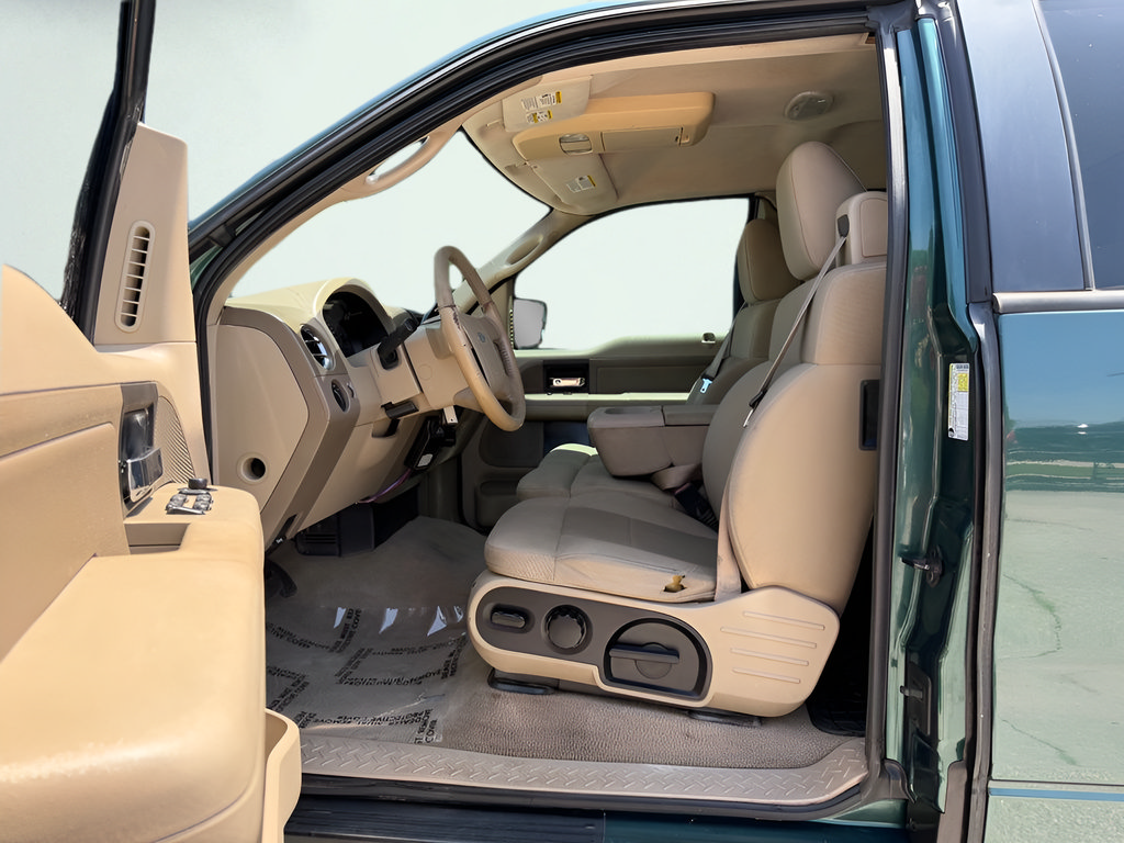 Used 2007 Ford F150 XLT AWD/4WD image 16