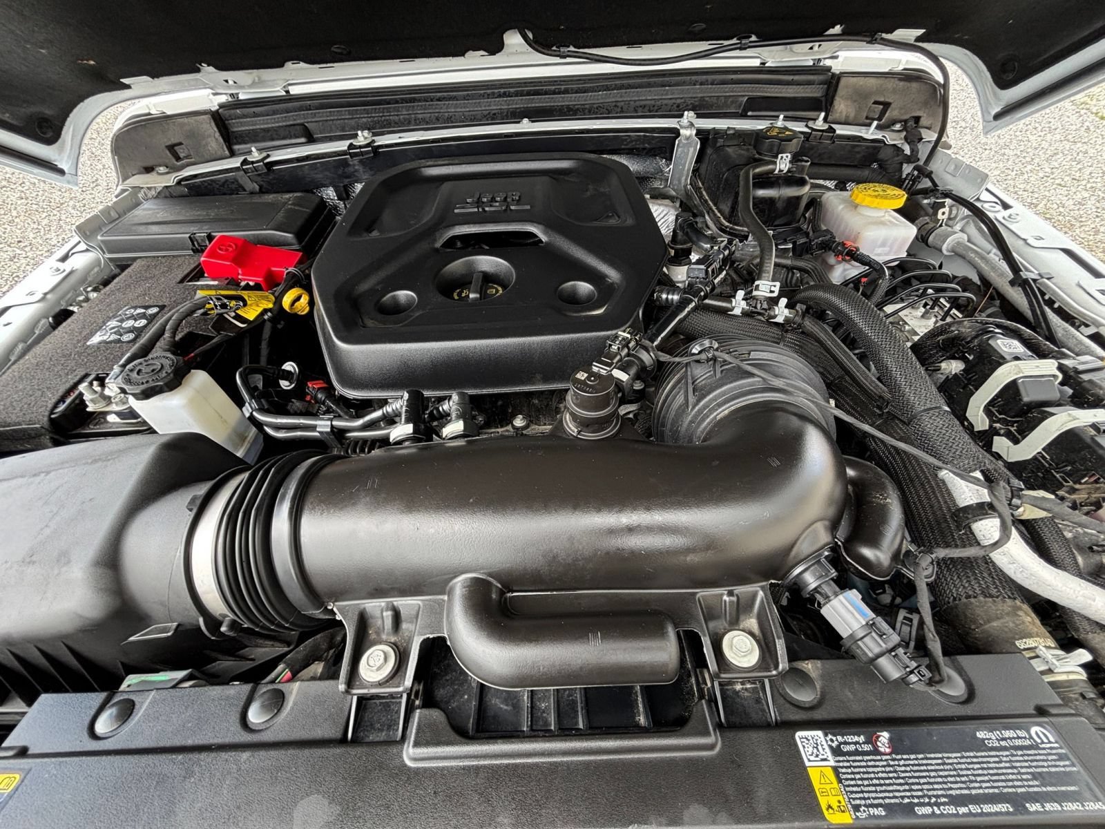 Used 2025 Jeep Wrangler Unlimited Sahara AWD/4WD image 33