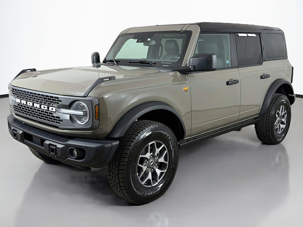 Used 2025 Ford Bronco Badlands AWD/4WD image 9