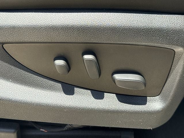 Used 2019 GMC Yukon XL Denali RWD image 30