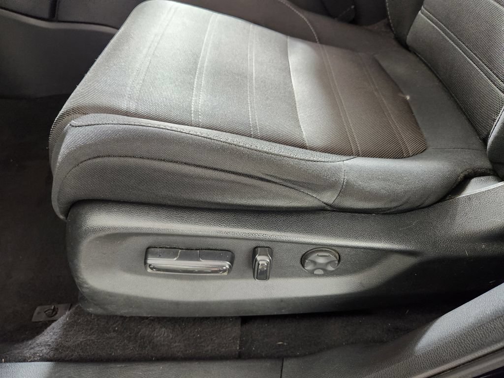 Used 2017 Honda CR-V EX image 13