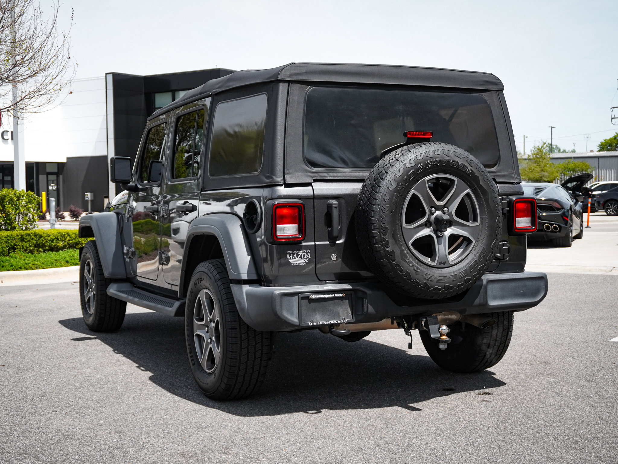Used 2018 Jeep Wrangler Unlimited Sport S image 8
