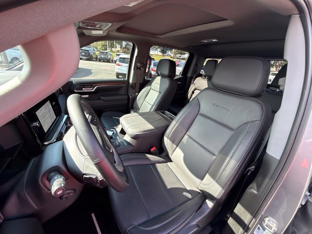 Used 2025 GMC Sierra 1500 Denali w/ Technology Package AWD/4WD image 48
