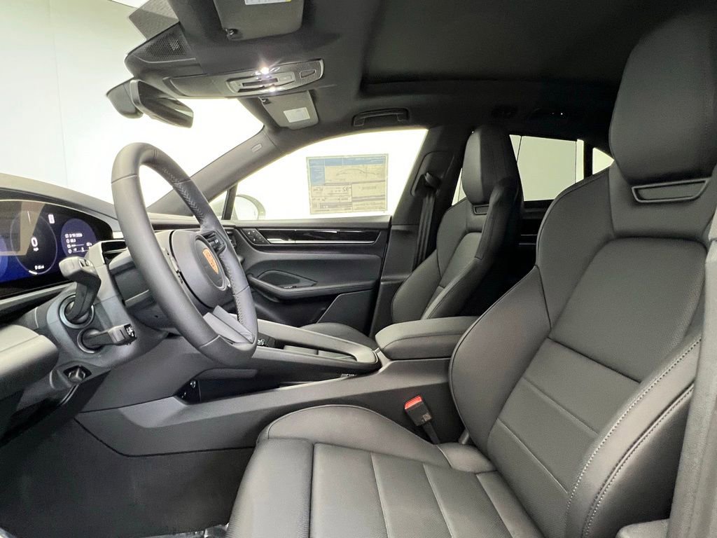 New 2026 Porsche Macan 4S Electric image 5