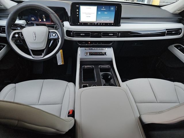 New 2026 Lincoln Aviator 2WD image 5