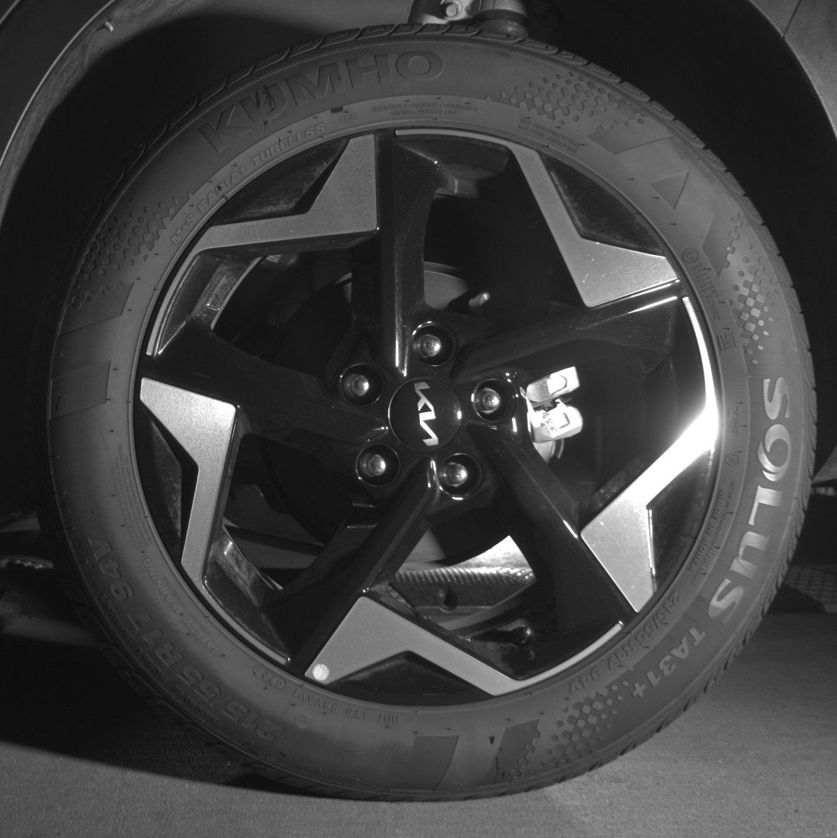 Used 2025 Kia Seltos S image 14