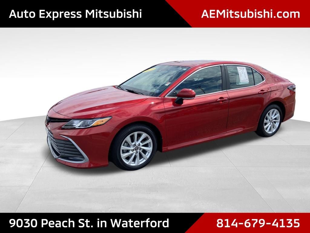 Used 2023 Toyota Camry LE image 3