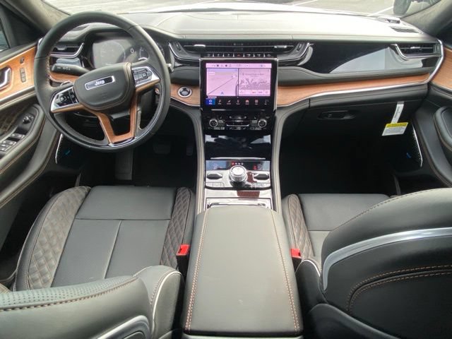 New 2025 Jeep Grand Cherokee L Summit AWD/4WD image 38