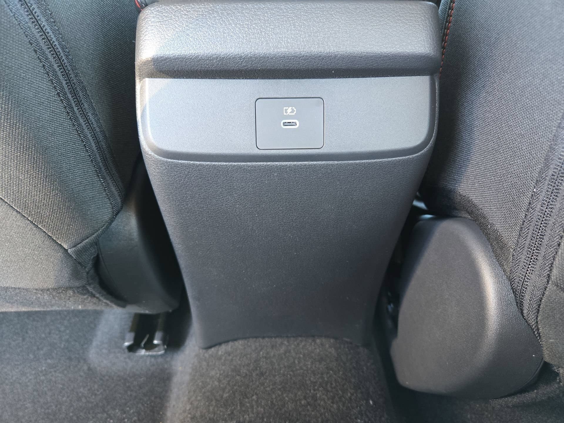 New 2026 Nissan Sentra SR w/ Floor Mat Package FWD image 18