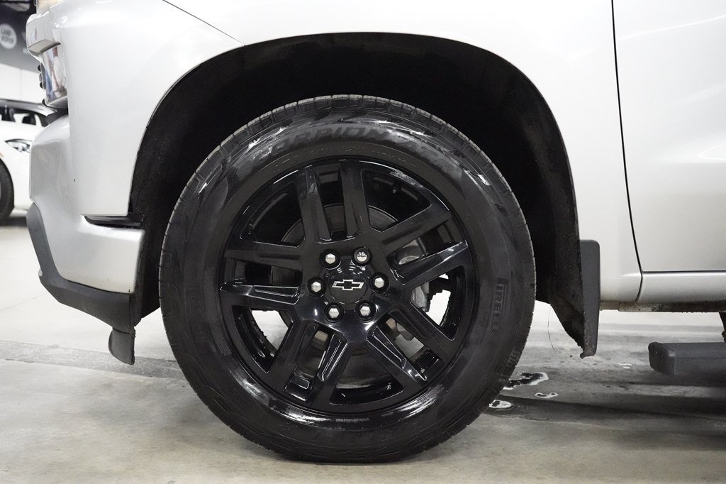Used 2022 Chevrolet Silverado 1500 Custom w/ LPO, Blackout Package RWD image 29