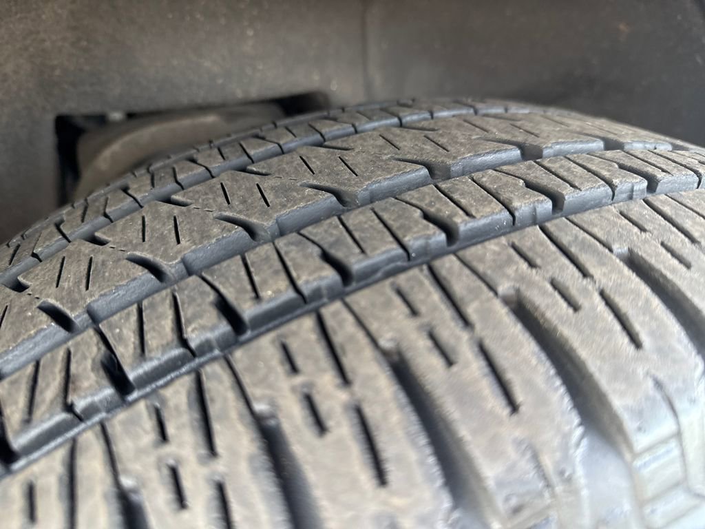 Used 2017 Chevrolet Suburban Premier image 35