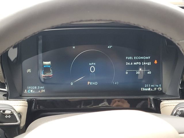 Certified 2023 Lincoln Corsair AWD w/ Equipment Group 101A image 18