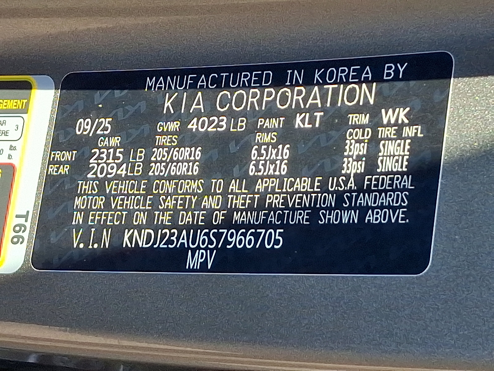 Used 2025 Kia Soul LX w/ LX Technology Package FWD image 26
