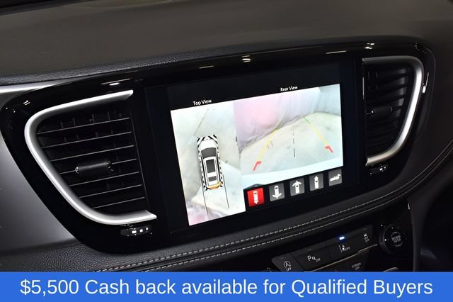 New 2026 Chrysler Pacifica Select FWD image 15