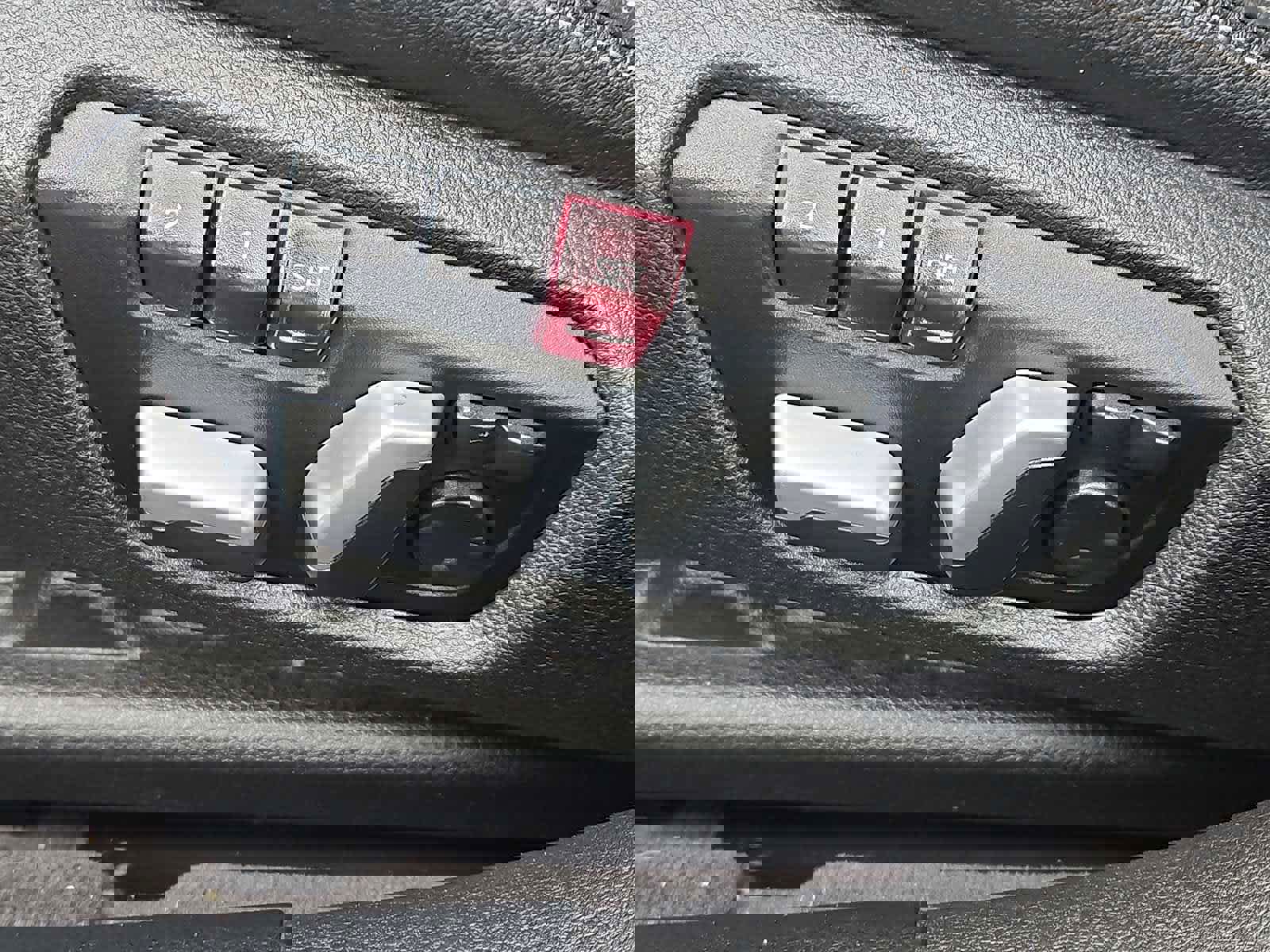 Used 2018 BMW 330i xDrive Sedan w/ Premium Package image 15