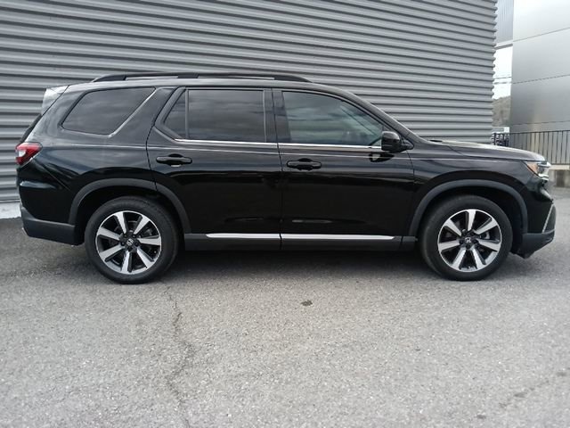 Used 2023 Honda Pilot Elite image 2