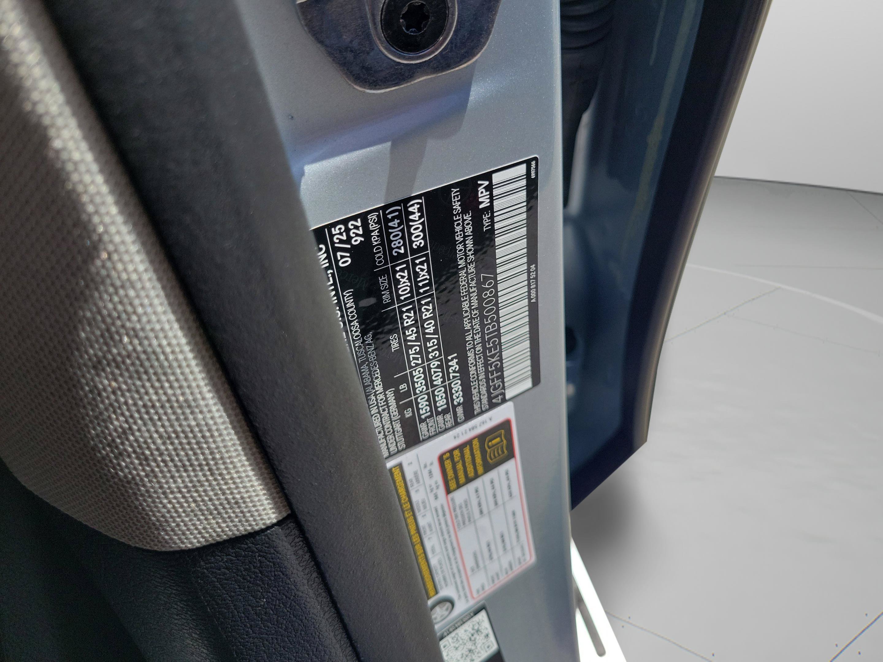 Certified 2026 Mercedes-Benz GLS 450 4MATIC image 31
