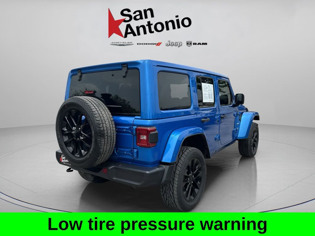 Used 2021 Jeep Wrangler Unlimited Sahara w/ Cold Weather Group AWD/4WD image 8
