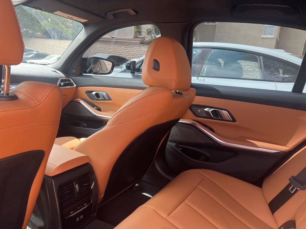 Used 2025 BMW M340i w/ Premium Package RWD image 8