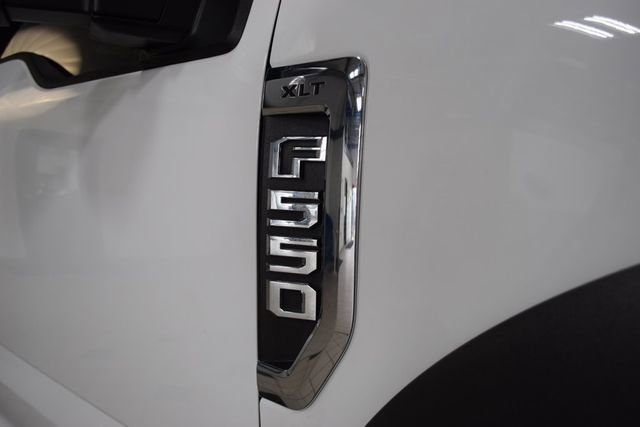 Used 2022 Ford F550 4x4 Crew Cab Super Duty w/ XLT Value Package image 8