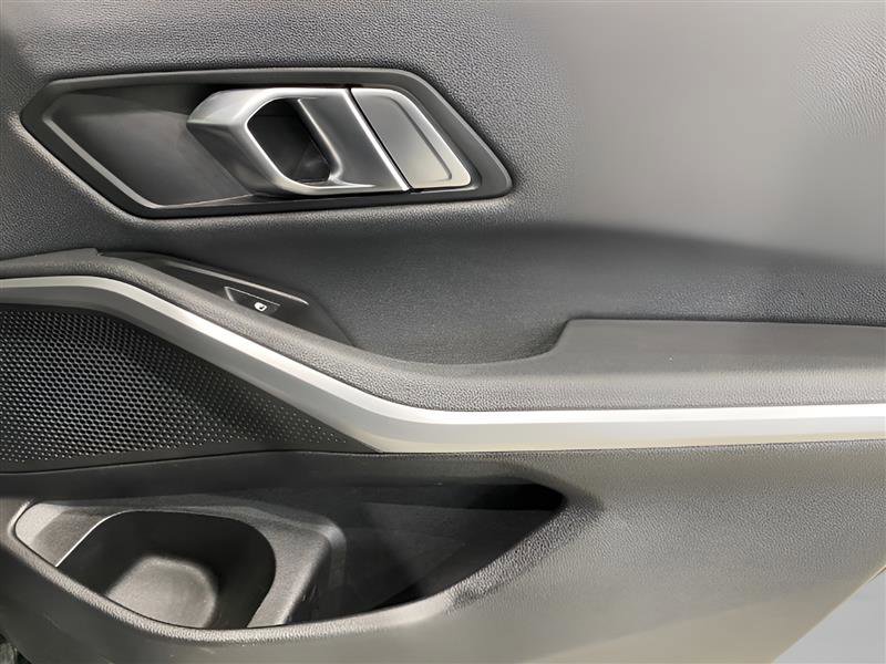 Used 2020 BMW 330i xDrive Sedan w/ Convenience Package image 25