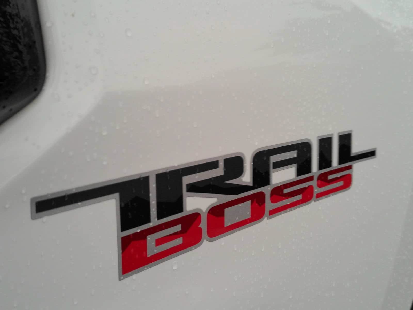 Used 2023 Chevrolet Colorado Trail Boss w/ Technology Package AWD/4WD image 32