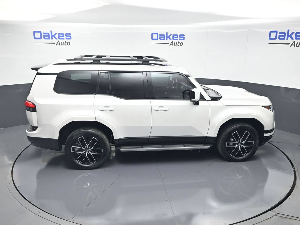 Used 2024 Lexus GX 550 w/ Accessory Package (31) AWD/4WD image 57