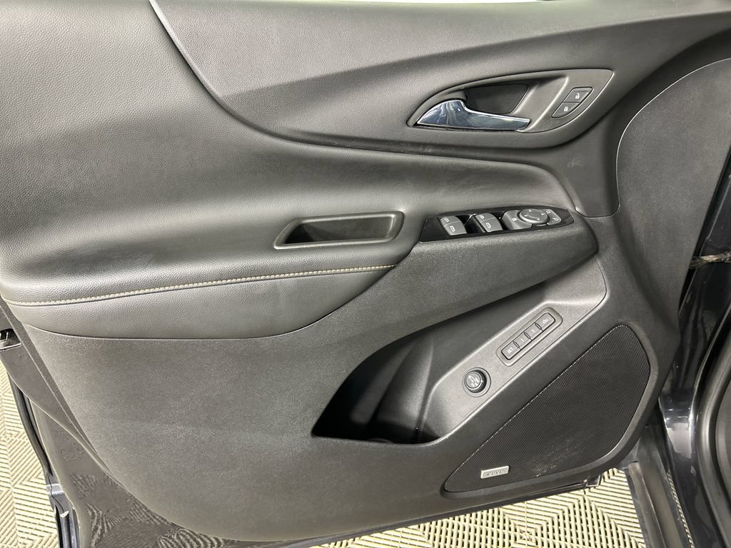 Used 2022 Chevrolet Equinox Premier FWD image 11