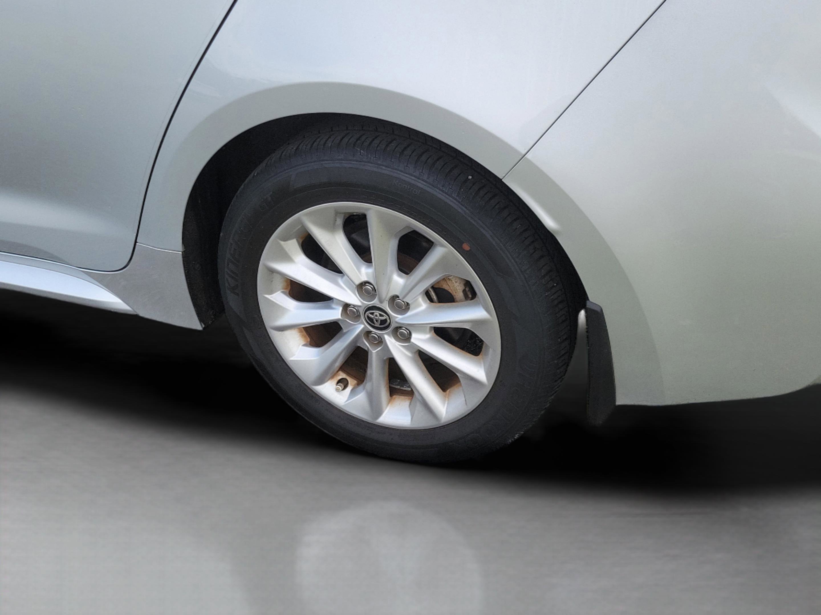 Used 2022 Toyota Corolla LE w/ LE Convenience Package FWD image 24