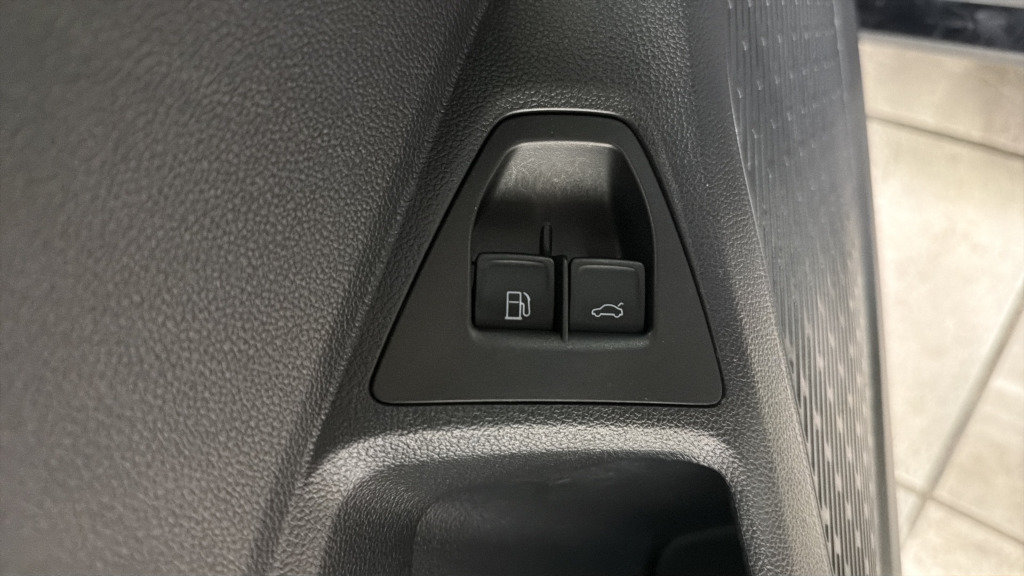 Certified 2024 Volkswagen Jetta S FWD image 17