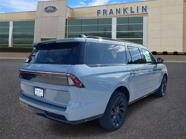 New 2025 Lincoln Navigator L Reserve w/ Jet Appearance Package image 7